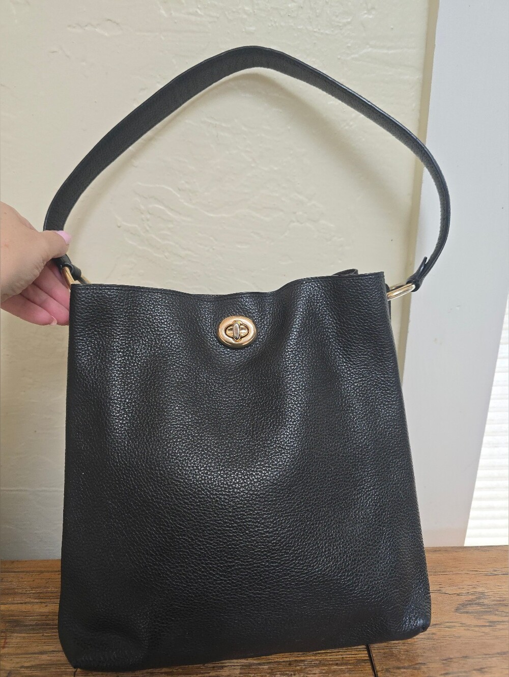 cOach Black Pebbled Leather Shoulder Bag
